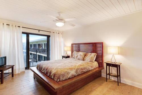Ocean House 308: Terrace By The Sea