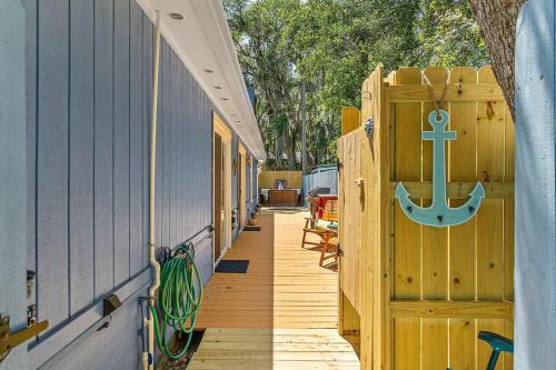 Island Sun House - Walk To State Park And Beach!