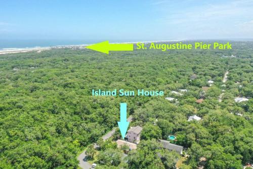 Island Sun House - Walk To State Park And Beach!