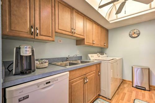 Apartamento Beach Condo Walk To Ocean And Restaurants!