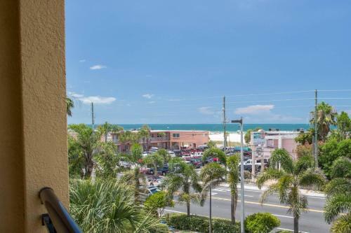 Apartamento 202 - Palms Of Treasure Island