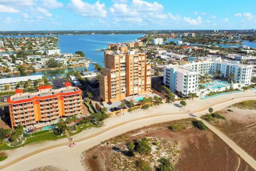 Treasure Sands - Gulf Blvd