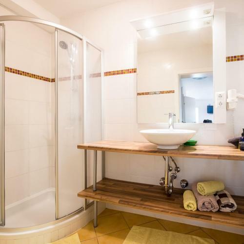 Lakeside Apartments - Adults Only