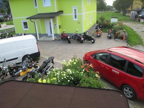 Apartments Steger