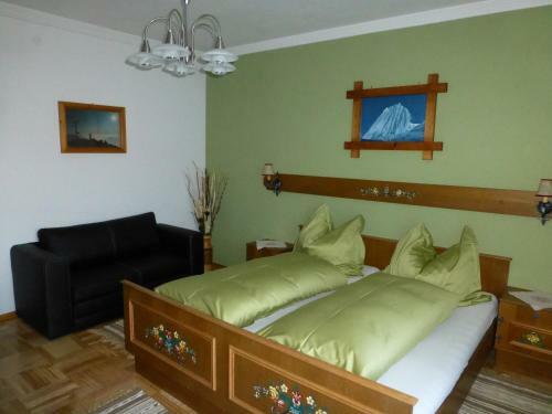 Hostal Haus Weinacht
