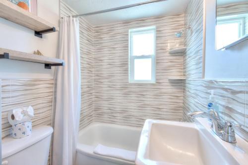 Apartamento Tropic Terrace #15 - Beachfront Rental Condo