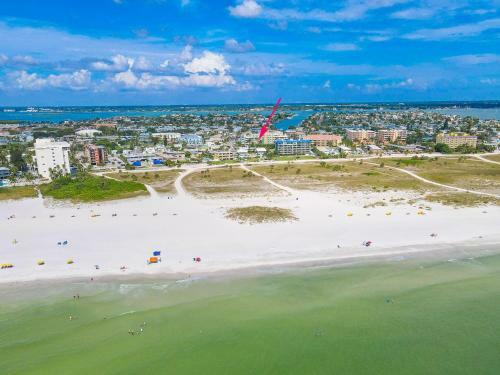 Apartamento Tropic Terrace #11 - Beachfront Rental Condo