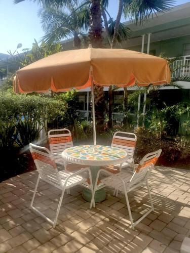 Apartamento Tropic Terrace #11 - Beachfront Rental Condo