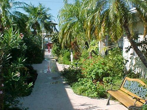 Apartamento Affordable Beach Condos - One Bed Budget With Full Kitchen Condo