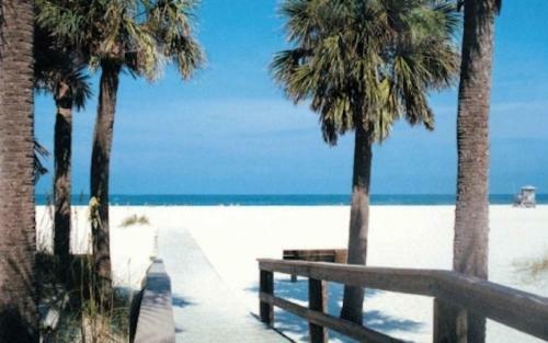 Apartamento Affordable Beach Condos - One Bed Budget With Full Kitchen Condo