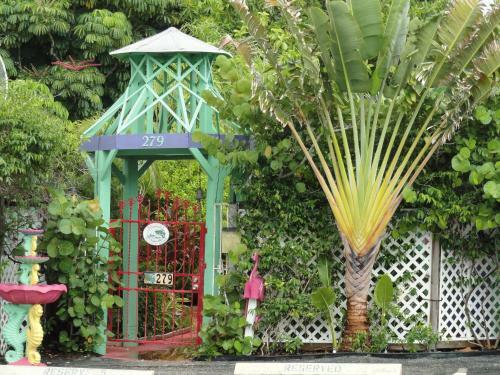 Affordable Beach Condos -three Bed 3 Bath House Home