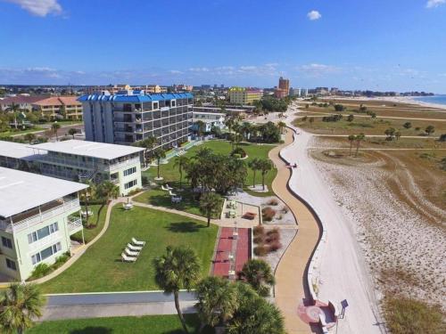 Apartamento Tropic Terrace #49 - Beachfront Rental Condo