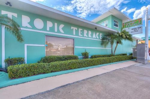 Apartamento Tropic Terrace #49 - Beachfront Rental Condo