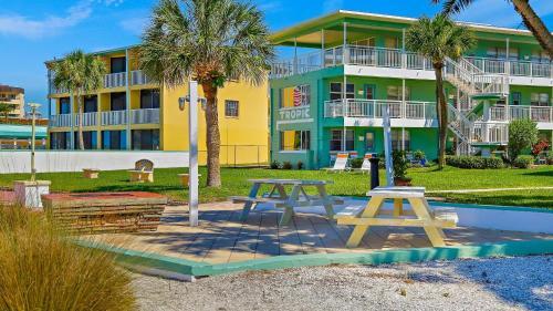 Apartamento Tropic Terrace #59 - Beachfront Rental Condo