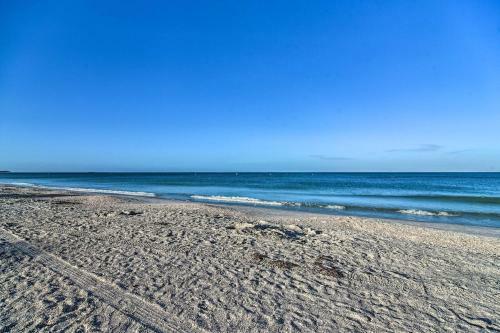 Apartamento Bright Gulf Coast Escape, 8 Mi To Johns Pass