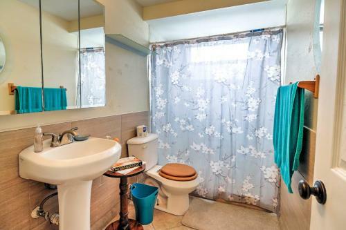St Petersburg Home With Pool - 4 Miles From Downtown!