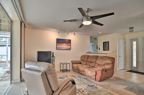 Coastal Getaway With Yard, About 3 Mi To St Pete Beach!