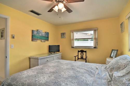 Coastal Getaway With Yard, About 3 Mi To St Pete Beach!