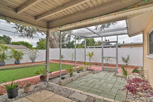 Coastal Getaway With Yard, About 3 Mi To St Pete Beach!