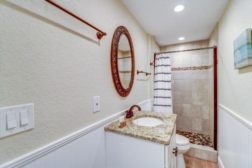 New Listing! Spacious Haven With Pool & Hot Tub Home