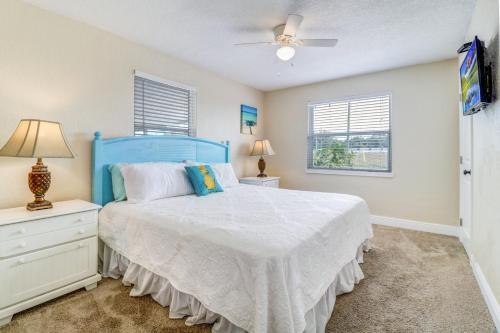 New Listing! Spacious Haven With Pool & Hot Tub Home