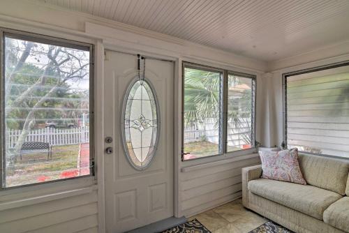 Sunny St Pete Cottage Tropicana Field About 1 Mi