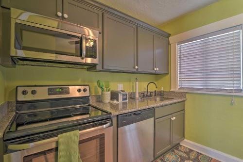 Sunny St Pete Cottage Tropicana Field About 1 Mi