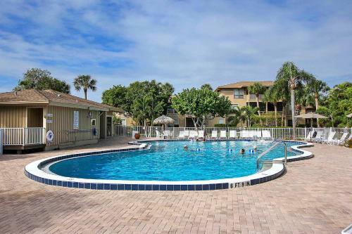 Blind Pass Condo A203 On Beautiful Sanibel Island