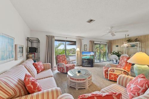 Blind Pass Condo A203 On Beautiful Sanibel Island