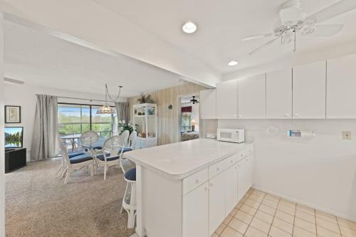 Blind Pass Condo A203 On Beautiful Sanibel Island