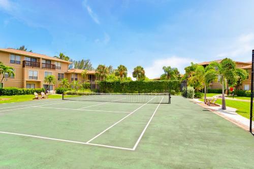 Tropical Condo On Sanibel's Secluded West End - Blind Pass B211