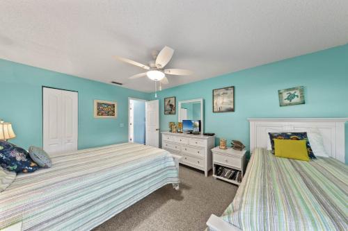 Quiet Resort Condo Surrounded By Tropical Vegetation - Blind Pass E102