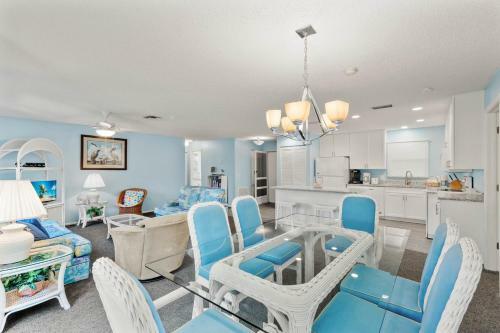 Quiet Resort Condo Surrounded By Tropical Vegetation - Blind Pass E102