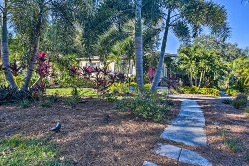 Cozy Pet Friendly Palms About 4 Miles To St Pete Beach