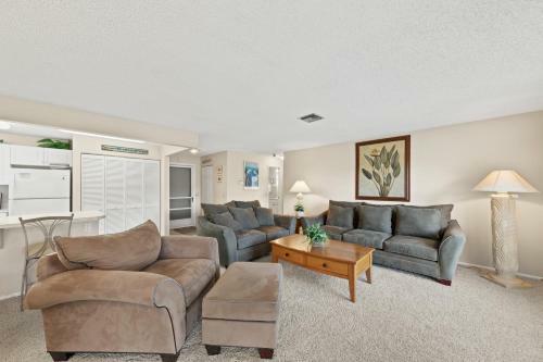 Blind Pass Condo D202 On Beautiful Sanibel Island