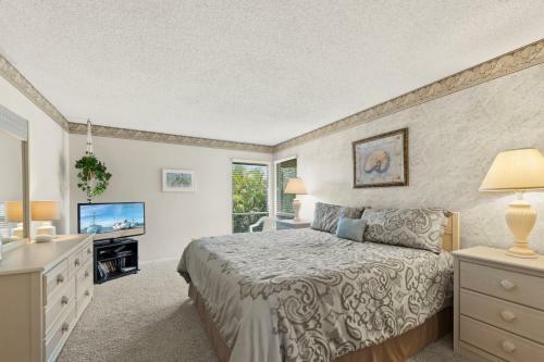 Blind Pass Condo D202 On Beautiful Sanibel Island