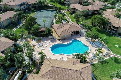 Enjoy Sunsets At Sanibel's Hidden Gem Resort Condo - Blind Pass E201