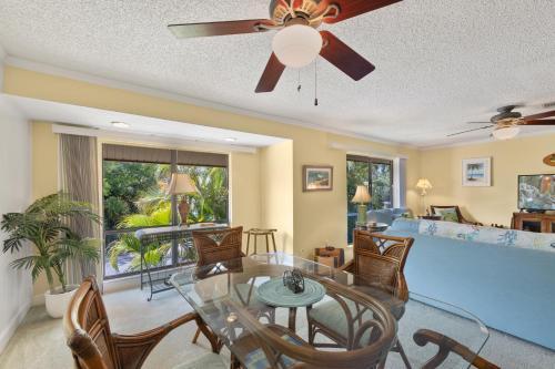 Enjoy Sunsets At Sanibel's Hidden Gem Resort Condo - Blind Pass E201