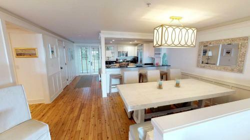 Watercolor By Dune Vacation Rentals - Gulf District