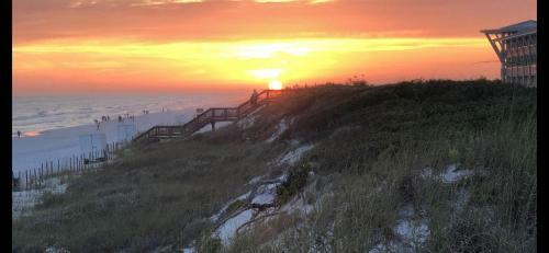 Watercolor By Dune Vacation Rentals - Gulf District
