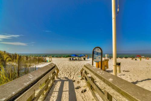Beachside Villas #812