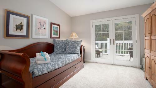 34 Seagrove Village Dr By Blueswell
