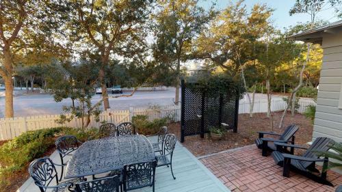 Answered Prayers - 141 Smolian Circle By Dune Vacation Rentals