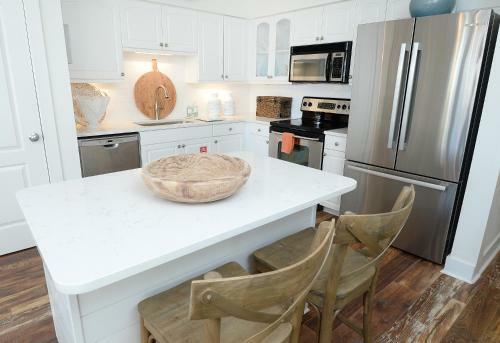 Apartamento Summerwinds With Ocean Views, Beach & Pool Condo
