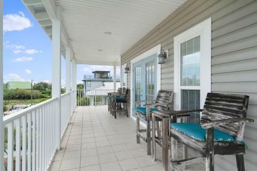 98 Gulf Point Road