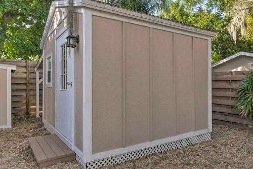 Bright Sarasota Bungalow 5 Mi To Siesta Beach