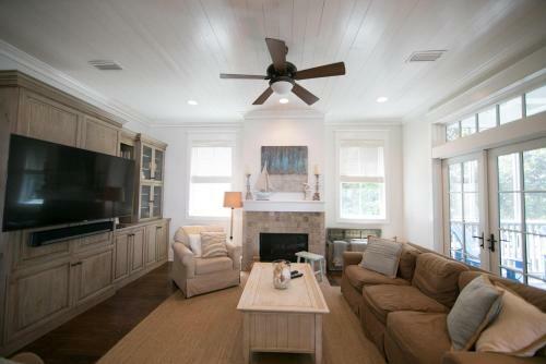 Watercolor By Dune Vacation Rentals - Lake District