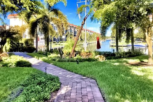 Siesta Harbor Portofino Canal View