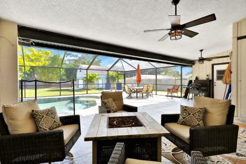 Jacaranda West Retreat