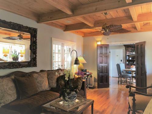 Casa Grandview Bed And Breakfast